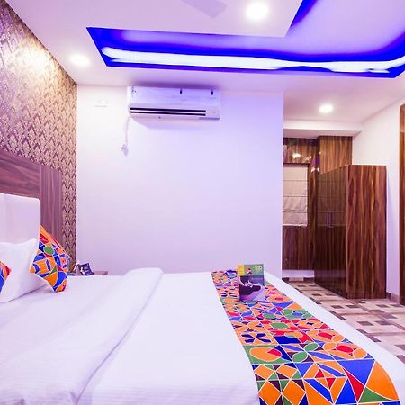 Fabhotel Olivia Suite New Delhi Exterior foto